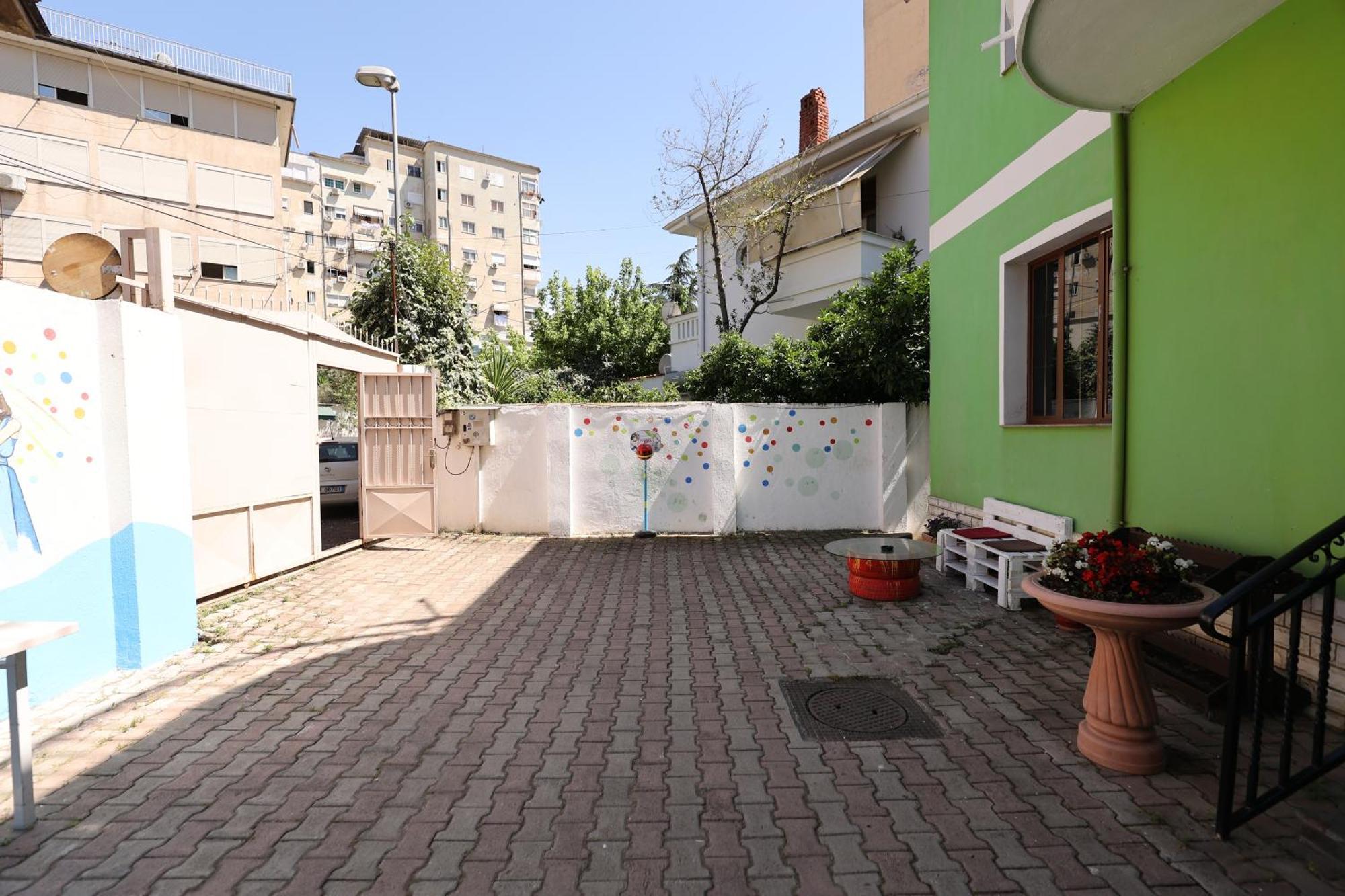 Hostel Osho Tirana Eksteriør billede